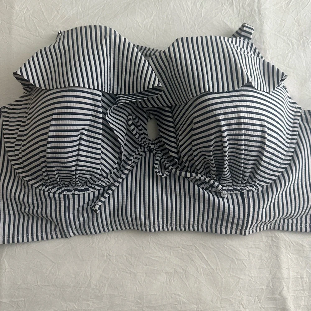 Cacique Swimwear Blue & White Top - Picture 1 of 6